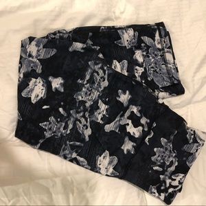 Old Navy Cropped Legging